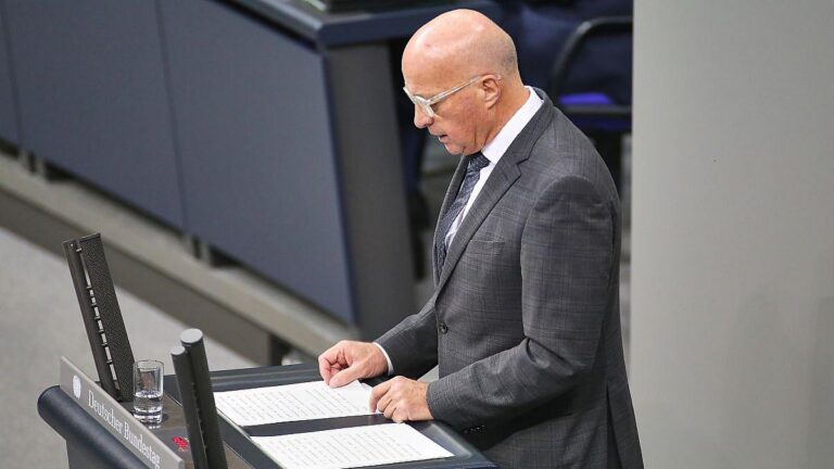 AfD-Fraktion: Verteidigungsexperte Lucassen tritt zurück