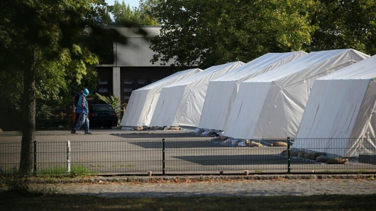 Wadephul will Rückkehr zahlreicher Syrer ermöglichen