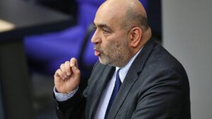 Nouripour kritisiert Wadephuls Iran-Politik scharf
