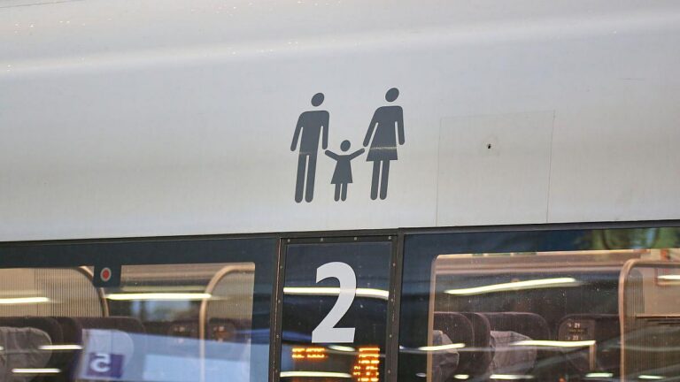 Pro Bahn schießt gegen neues Familienticket