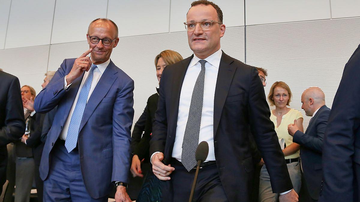 Spahn bleibt Fraktionschef der Union