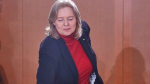 Bas auf DGB-Bühne: Versöhnlicher Ton, aber klare Linien