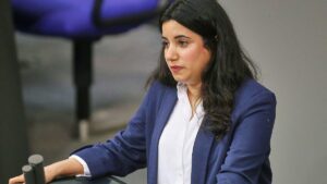 Grüne fordern Stopp für „Demokratie leben“