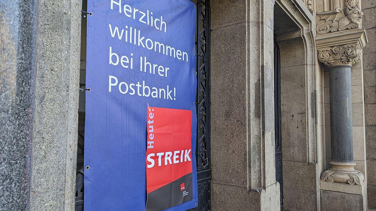 Verdi verstärkt Druck: Telekom und Postbank im Warnstreik