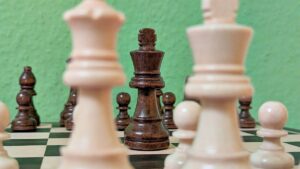Schnell ist besser: Studie überrascht mit Erkenntnissen zu komplexen Entscheidungen