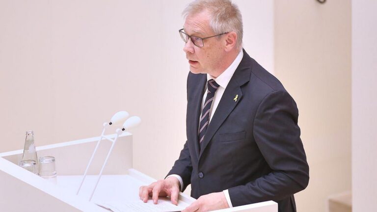 Jüdische Gemeinden stärken Antisemitismusbeauftragten nach Anschlag