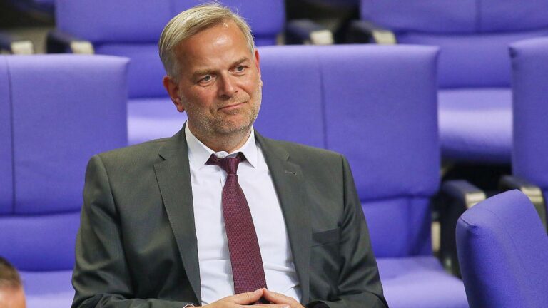 AfD offen für Tolerierung einer Minderheitsregierung der Union