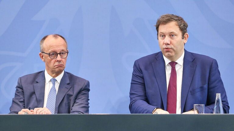 Umfrage: Jeder Zweite fordert Stopp der GroKo