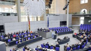 Thüringer Verfassungsschutz fordert Prüfung des Geheimschutzes nach AfD‑Abgeordnetenreise nach St. Petersburg