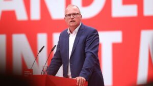 Jochen Ott zum SPD-Spitzenkandidaten in NRW gewählt Jochen Ott zum SPD-Spitzenkandidaten in NRW gewählt