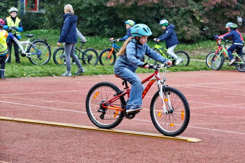 Vier von zehn Kindern fahren nicht sicher Rad: Diese drei Fähigkeiten fehlen besonders oft