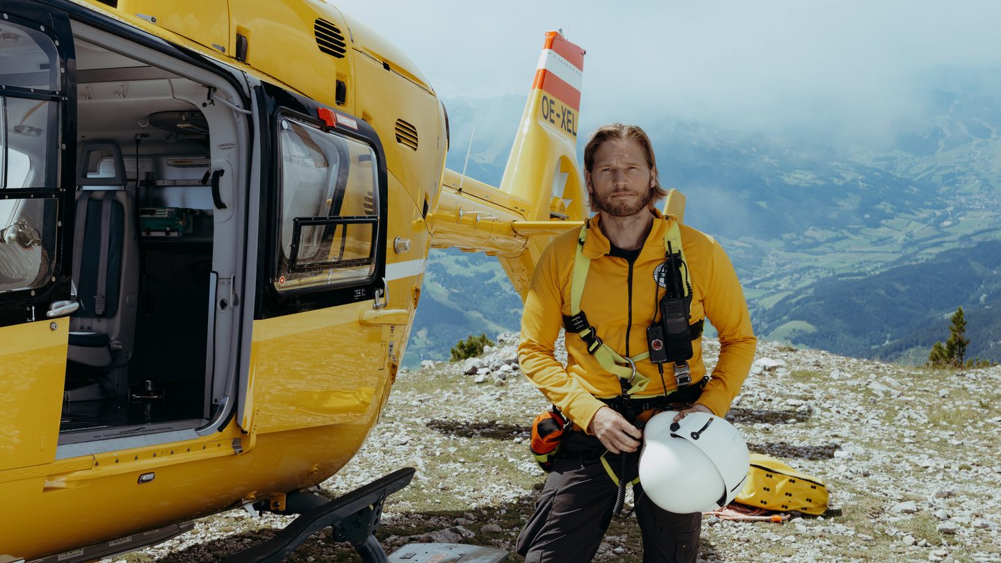 „Die Bergretter – Stille Wasser“ heute im ZDF: Leichenfund im Bergsee bringt Markus und Alex wieder zusammen