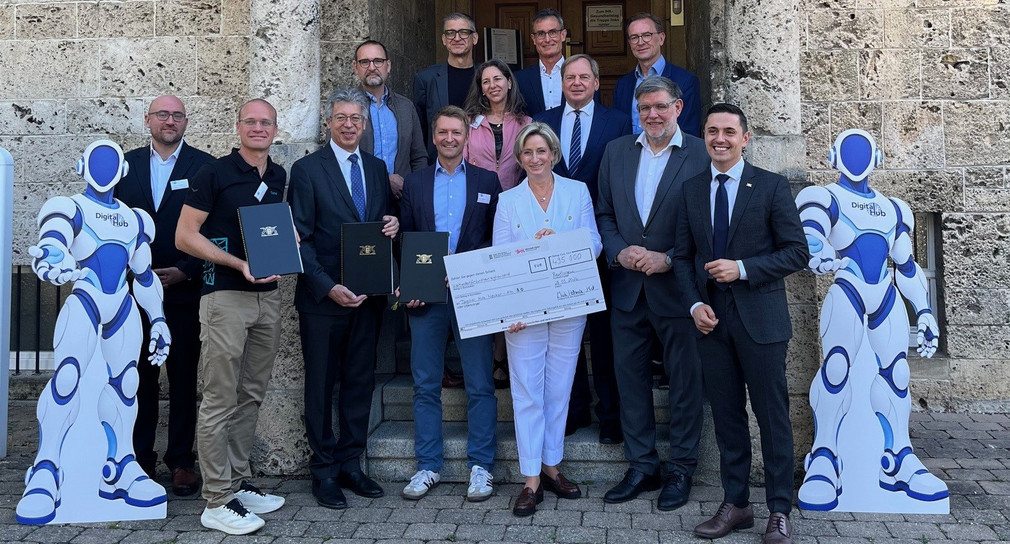Übergabe des Förderbescheids an den Digital Hub Neckar-Alb