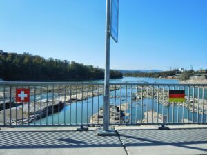 Grenzübergang Rheinfelden wieder frei – Entwarnung nach Sprengstoffverdacht