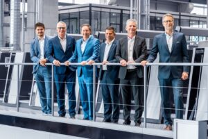 Vertreter von HEIDELBERG und pfenning bei der Kooperation in Wiesloch-Walldorf