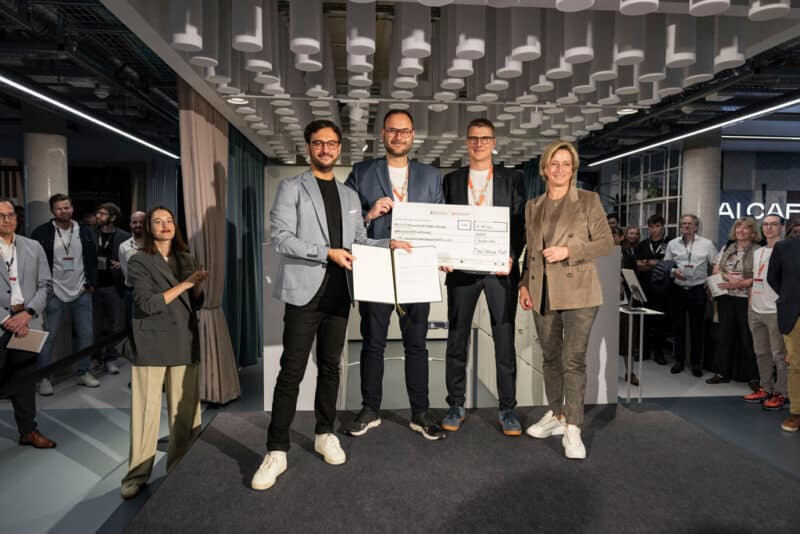 Übergabe des Förderbescheids für das Robotik-Reallabor am IPAI Campus in Heilbronn