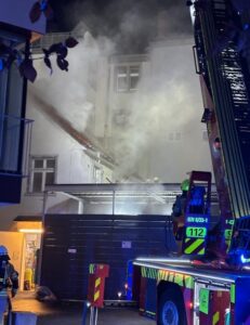 Feuerwehr bei einem Wohnungsbrand in der Konstanzer Altstadt