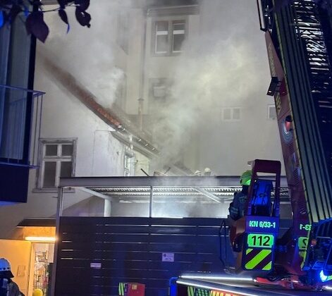 Konstanzer Altstadt: Drei Gebäude nach Wohnungsbrand geräumt Konstanzer Altstadt: Drei Gebäude nach Wohnungsbrand geräumt