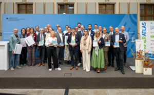 Gewinner des Papieratlas 2026 bei der Auszeichnung in Berlin
