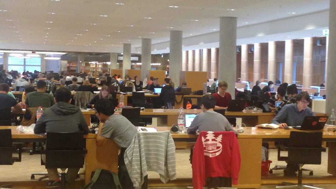55,2 Prozent der Studierenden in Baden-Württemberg sind erwerbstätig