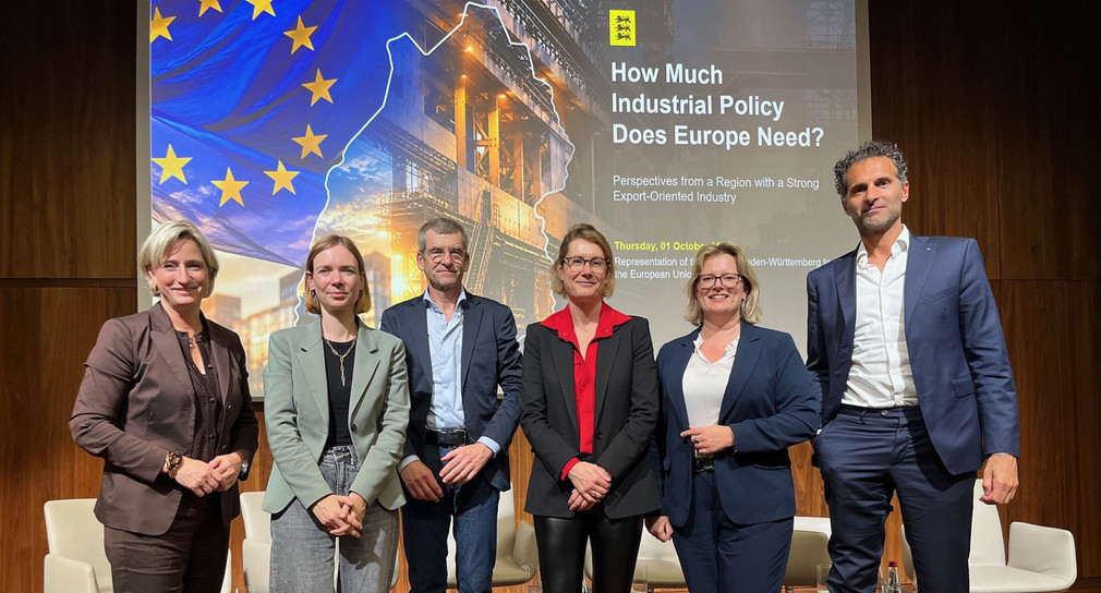 Wirtschaftsministerin Nicole Hoffmeister-Kraut bei einer Diskussion zur europäischen Industriepolitik in Brüssel