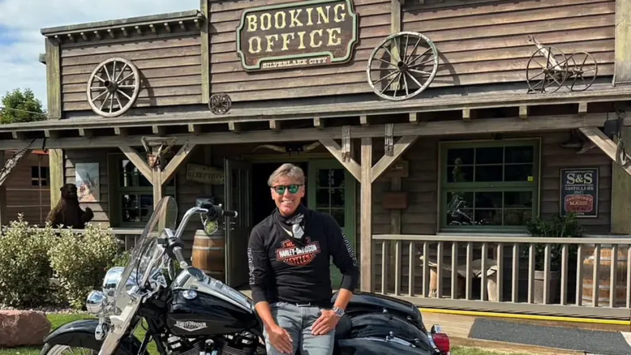 hansyvogt_harley_ep_silver-city